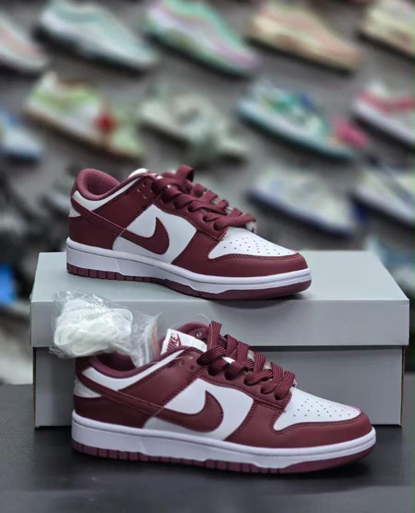 Nike Dunk Low (Bordeaux /Dark Beetroot)